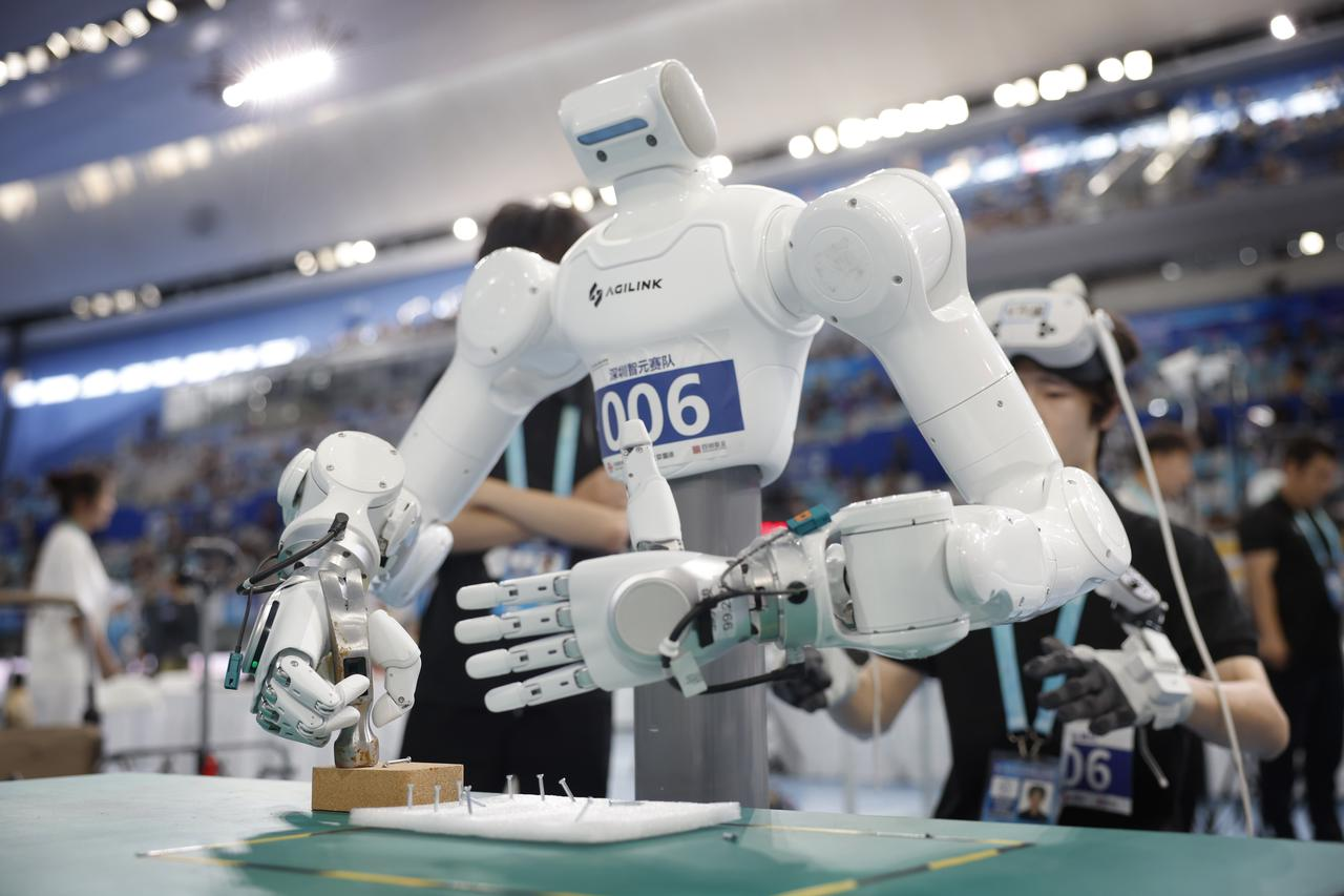 AGIBOT Wins 18 Gold Medals on World Humanoid Robot Games Debut, Tops Gold and Overall Medal Tables - RobotHOT
