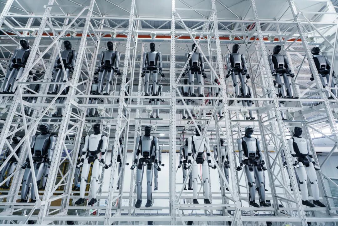 UBTECH strikes strategic deal with Xiamen C&D Inc., targets 10,000 humanoid robot sales by 2030 - RobotHOT