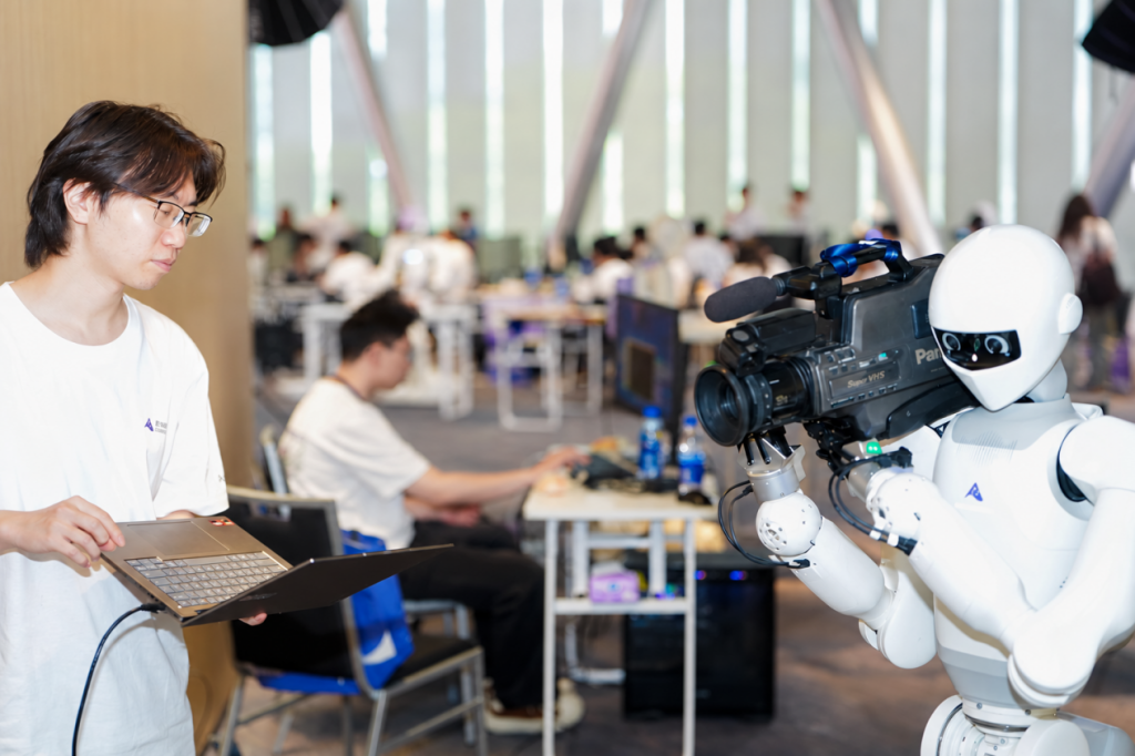 Astribot Opens Robot App Development to Non-Specialists With Shenzhen Hackathon